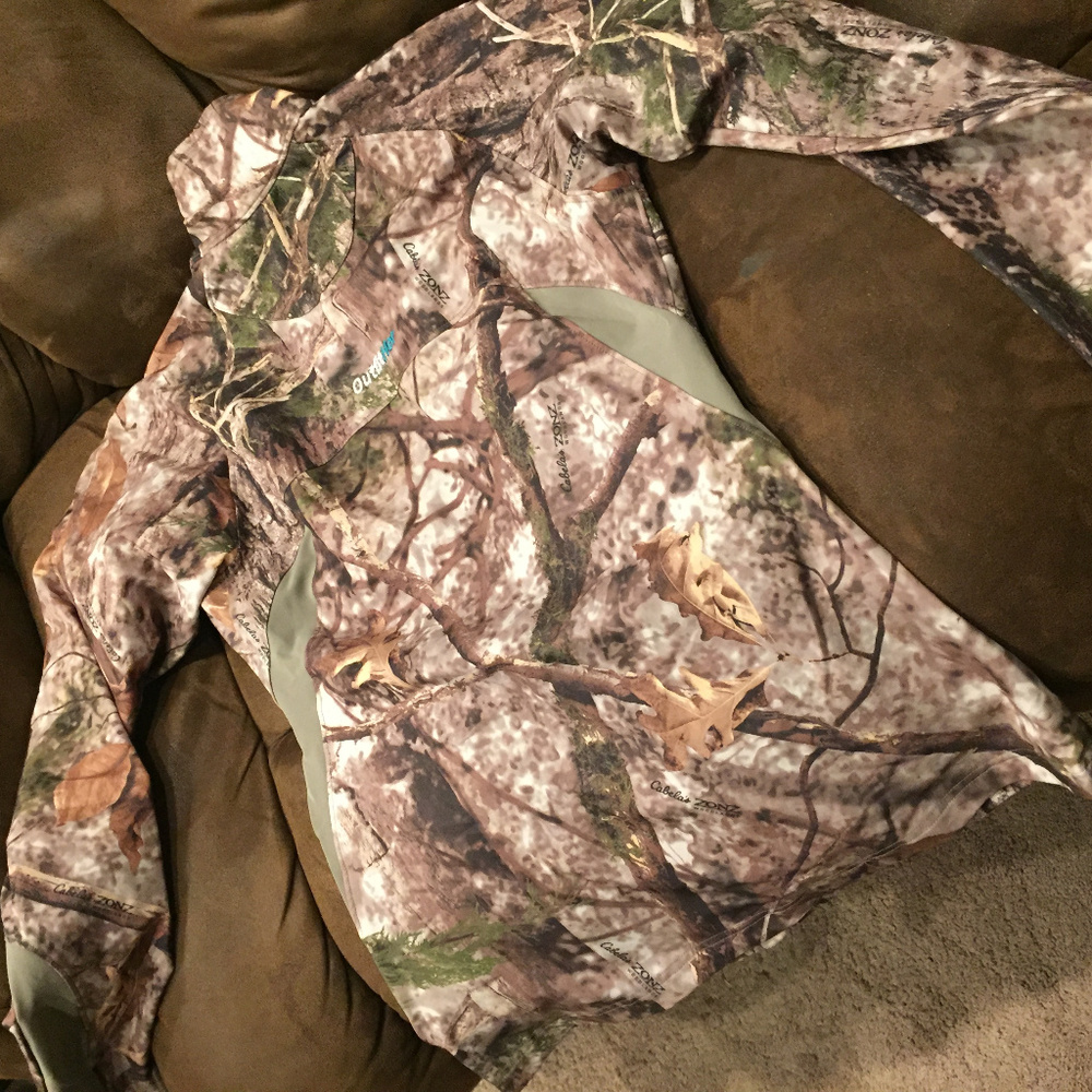 Cabelas Outfit her lightweight jacket